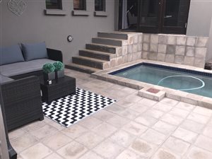 4 Bed House in Steiltes