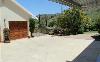 5 Bedroom House in Cliffdale