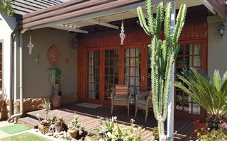3 Bedroom House in Melodie