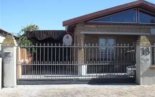 2 Bedroom House in Belhar
