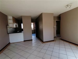 2 Bed Apartment in Die Hoewes
