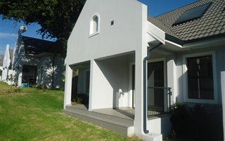 Bachelor apartment in Kuilsriver