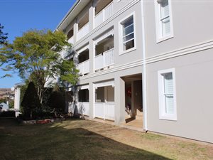 2 Bed Apartment in West Hill