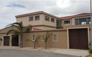 4 Bedroom House in Gelvan Park