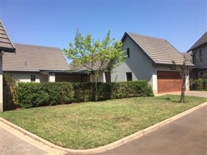 3 Bed House in Cotswold Downs Estate