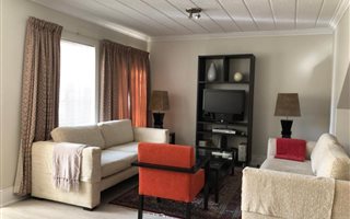2 Bedroom Duplex in Morningside