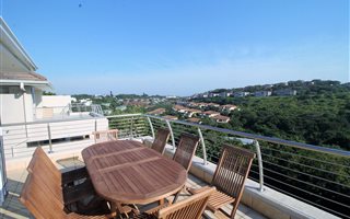 3 Bedroom Apartment in Simbithi Estate