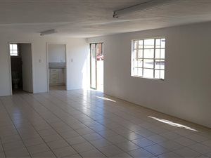 308 m² Industrial space in Dunswart