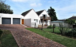 3 Bedroom House in Heather Park