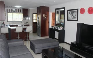 3 Bedroom Cluster in Strubens Valley