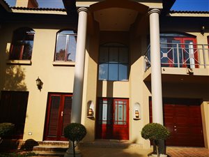 4 Bed House in Silver Lakes