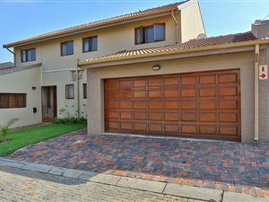 3 Bed Duplex in Radiokop