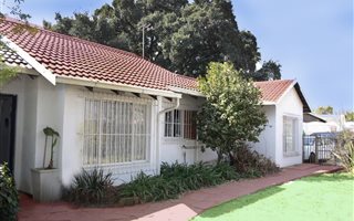 3 Bedroom House in Crystal Park