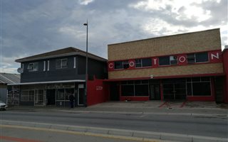 1075 m² Industrial space in Korsten