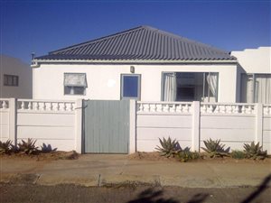 3 Bed House in Doringbaai