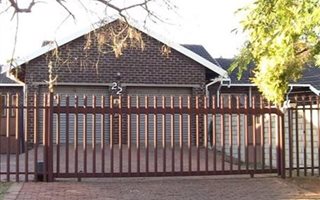 3 Bedroom House in Sunward Park