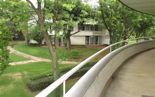 3 Bedroom Apartment in Bryanston