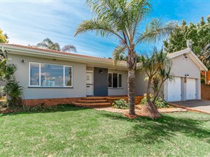 4 Bed House in Goedemoed