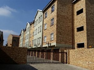2 Bedroom Flat in Kempton Park Ext 2