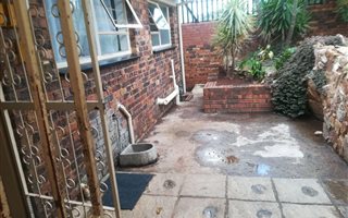 4 Bedroom Cluster in Roodepoort Central