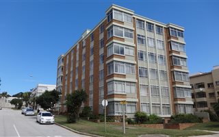 2 Bedroom Apartment in Humewood