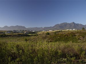 809 m² Land available in Kingswood Golf Estate