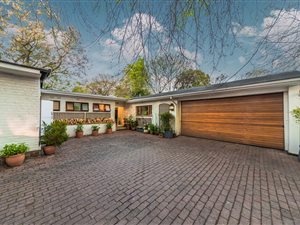 4 Bed House in Hurlingham