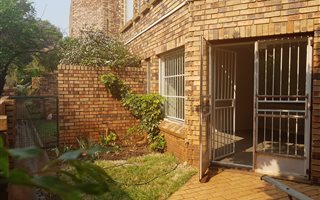 3 Bedroom Duplex in Wierda Park