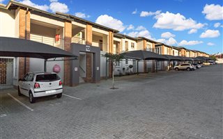 2 Bedroom Apartment in Erand Gardens