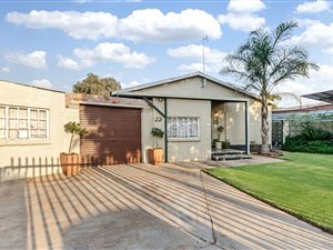 3 Bed House in Minnebron