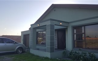 4 Bedroom House in Schaap Kraal