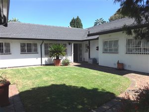 3 Bed House in Lombardy East