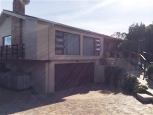 4 Bed House in The Links
