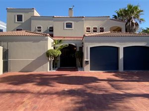 4 Bed House in Sunset Beach