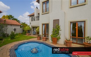 3 Bedroom House in Silver Lakes Golf Estate