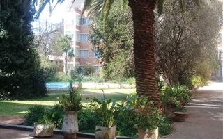 1 Bedroom Apartment in Parktown