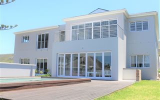 7 Bedroom House in Kwaaiwater