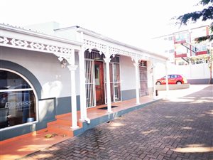 350 m² Commercial space in Glenwood