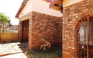 3 Bedroom House in Ikageng