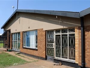 5 Bed House in Meyerton Central