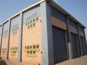 2000 m² Commercial space in Witbank