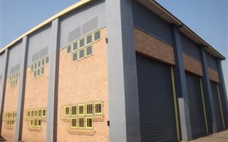 2000 m² Commercial space in Witbank