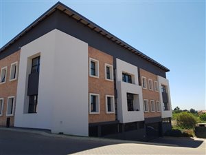 211 m² Commercial space in Randpark Ridge