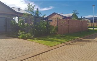 3 Bedroom House in Grimbeek Park