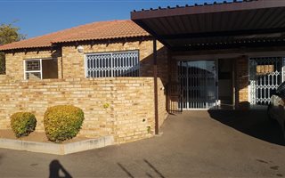 3 Bedroom Townhouse in Honeydew