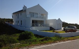 4 Bedroom House in Shelley Point
