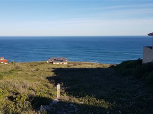 980 m² Land available in Village On Sea