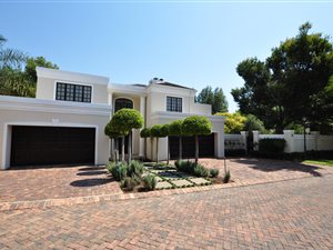 4 Bed House in Lonehill
