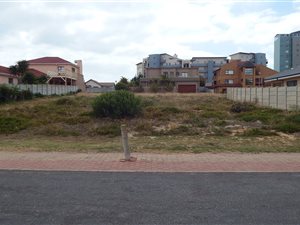 610 m² Land available in Diaz Beach
