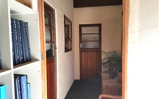 12 Bedroom House in De La Haye